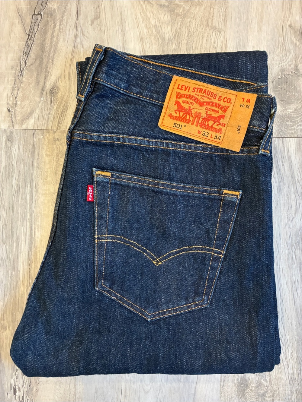 Levi's 501 Men's Straight Jeans in Dark Blue Denim 32x34